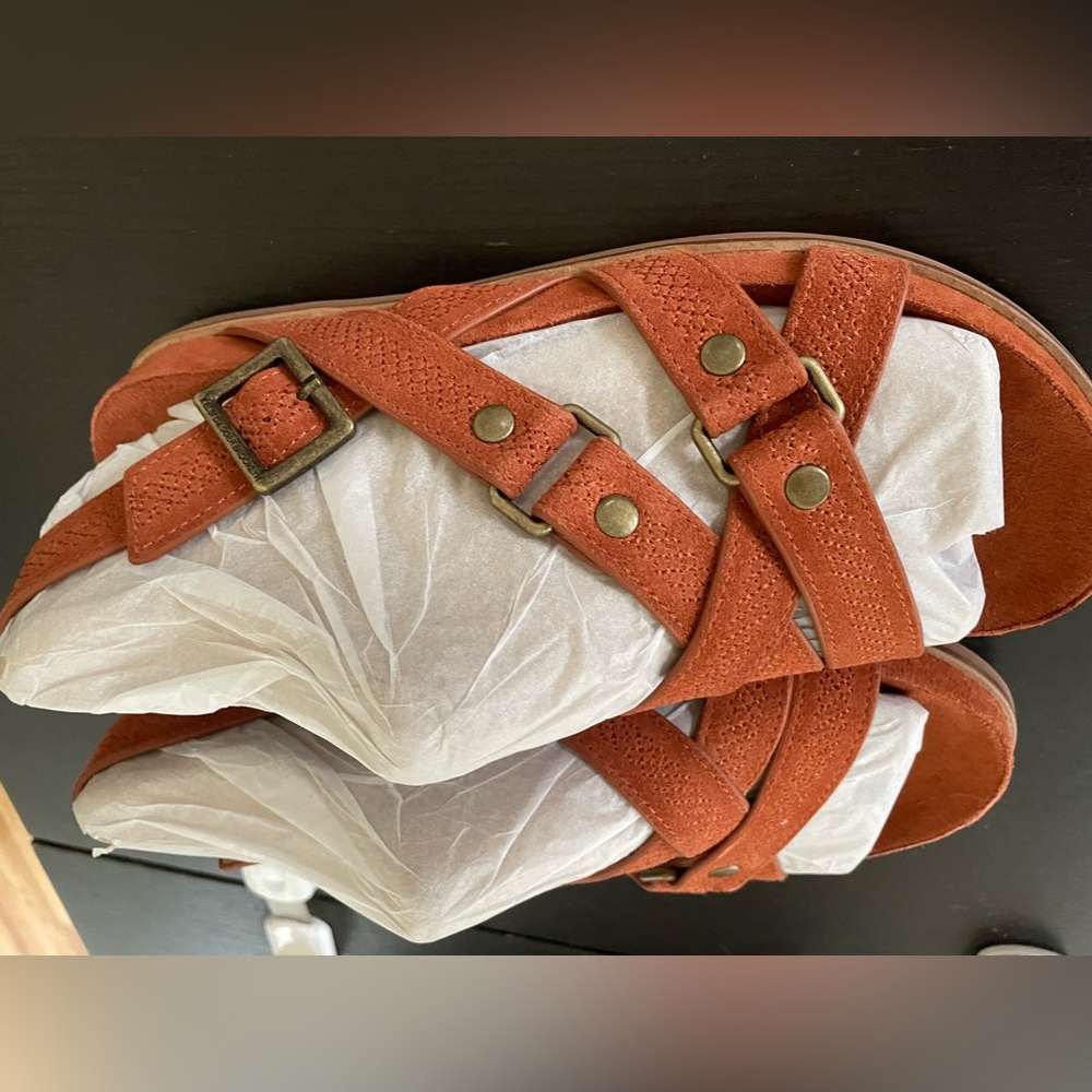 Anthropologie Kelsi Dagger Brooklyn Source Sandals New with Box - Picture 3 of 6
